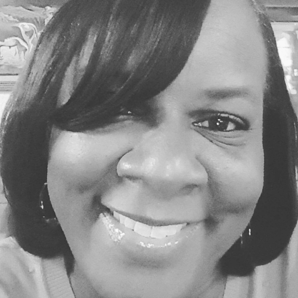 Meet your Posher, Cynthia